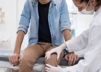 Seis em cada dez médicas já sofreram assédio no trabalho