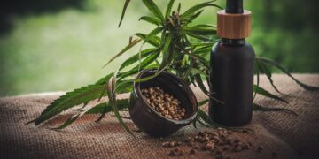 Projeto apoia mães e crianças atípicas tratadas à base de cannabis