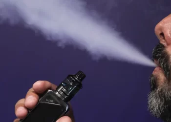 Anvisa aprova consulta pública sobre proibição de cigarro eletrônico