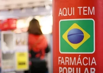 Farmácia Popular começa a distribuir absorventes gratuitos; saiba como adquirir