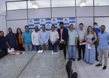 Secretaria Municipal de Saúde de Lauro de Freitas formaliza reabertura de serviços médicos credenciados à rede particular