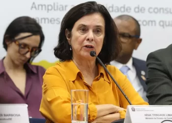 Saúde anuncia investimento de R$ 1 bilhão para reduzir tempo de espera por exames e consultas