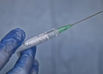 Mpox: fabricante de vacina pede autorização para imunizar adolescentes