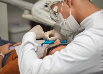 Universidade oferece tratamento gratuito para bruxismo