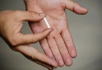 Anvisa suspende manipulação, comercialização, propaganda e uso de implantes hormonais manipulados