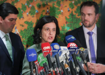 Ministra diz que vai reforçar ações nas Equipes de Saúde da Família na assistência a pessoas com vício em apostas