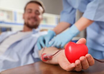 Doação de sangue cai 15% em dezembro e janeiro,  meses em que aumentam os acidentes de trânsito