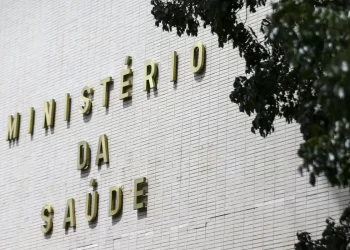 Organizações cobram do Ministério da Saúde entrega de remédio para AME