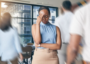 Burnout em alta: como identificar os sinais e saber a hora de buscar ajuda profissional