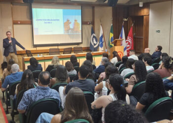 Afastamentos no trabalho por doença mental está entre os cinco maiores no Brasil