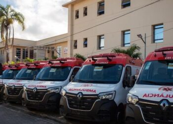 Para ampliar atendimento, Padilha entrega 160 leitos na Bahia e 167 ambulâncias para Norte e Nordeste