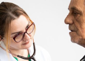 Saúde alerta sobre aumento de casos de gripe e libera mais R$ 50 milhões para reforçar atendimento no SUS