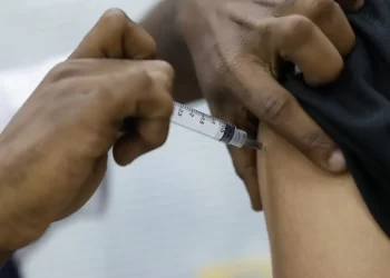 Rio alerta para vacinação contra Síndrome Respiratória Aguda Grave