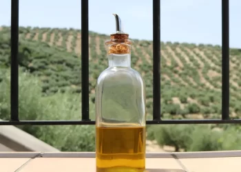 Anvisa proíbe venda e consumo de três marcas de azeite