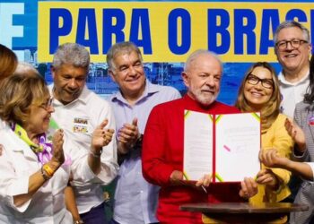 Novo PAC Saúde destina R$ 6 bilhões para construir mais UBSs, CAPS, policlínicas e expandir frota do SAMU