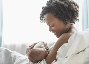 Amamentar exige mais do que instinto (um relato que desafia mitos e propõe soluções)