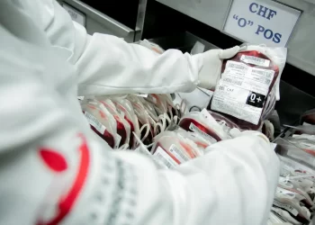 Estoque de sangue O negativo atinge nível crítico em hemocentro de Brasília