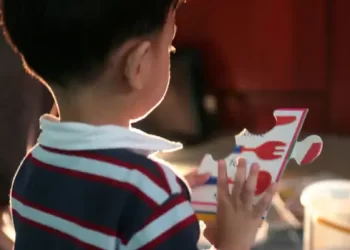 Autistas Brasil repudia declarações de Donald Trump que associam autismo ao uso de Tylenol e vacinas