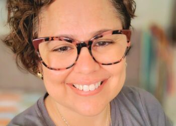 Da sala de aula à mobilização nacional: a luta de Priscilla Falcão pela visibilidade da síndrome da fadiga crônica