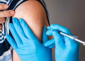 Vacina contra herpes-zóster pode reduzir risco de infarto e AVC, aponta estudo