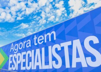 Presidente Lula sanciona lei do Agora Tem Especialistas. No Outubro Rosa, 28 carretas de saúde da mulher vão ampliar o atendimento no país