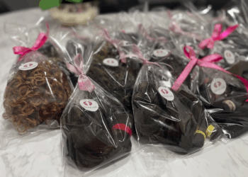 Ação solidária no Shopping Center Lapa arrecada cabelo e lenços para pessoas em tratamento contra o câncer