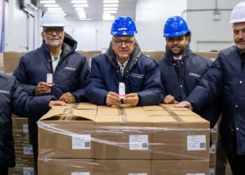 Ministro da Saúde recebe 2,1 milhões de unidades de insulina glargina produzidas com tecnologia nacional