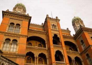 Fiocruz inicia testes em humanos para tratar Atrofia Muscular Espinhal