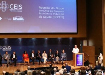 Saúde anuncia investimento de R$ 15 bi no setor industrial e fecha 31 novas PDPs para ampliar produção nacional de tecnologias para o SUS