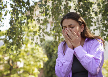 42% da população brasileira sente impacto das mudanças climáticas na saúde mental e mulheres são o grupo mais atingido, aponta estudo do Instituto Cactus