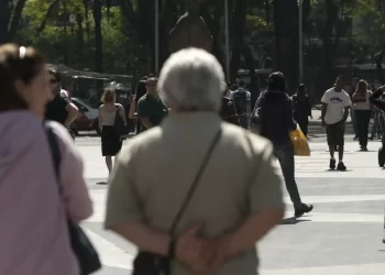 Cerca de 300 mil idosos brasileiros têm algum grau de TEA, diz estudo