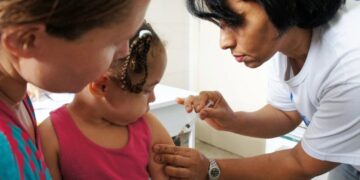 Bahia inicia vacinação contra gripe com mais de 1 milhão de doses; confira público-alvo