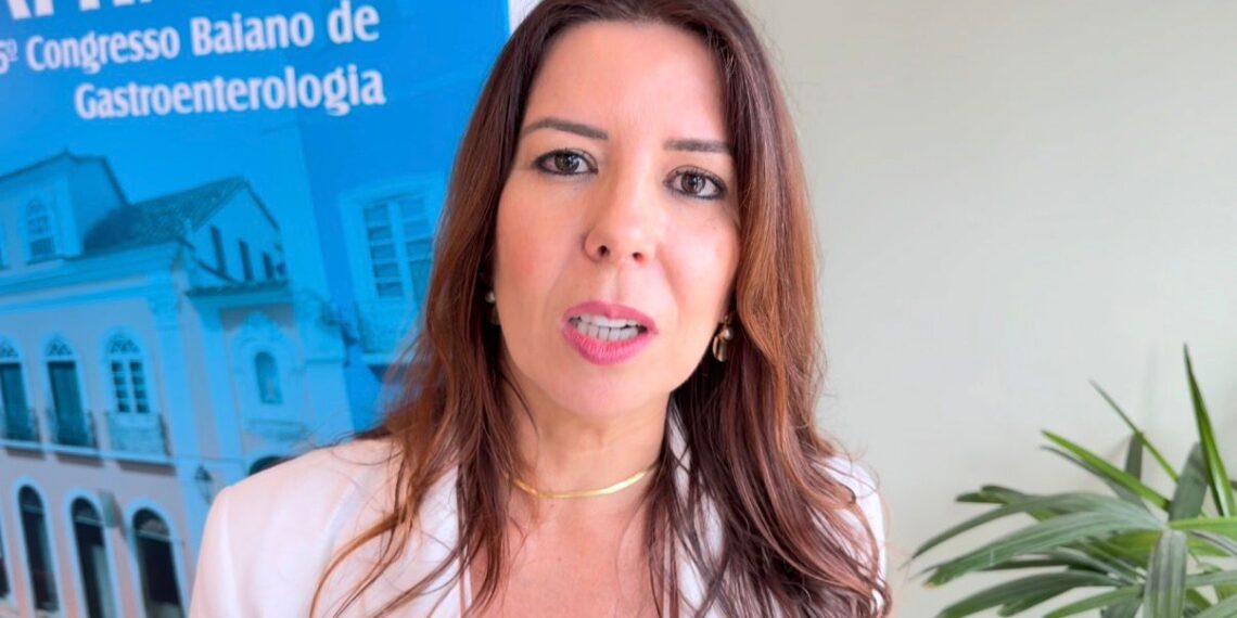 Médica gastro destaca importância do diagnóstico precoce nas doenças inflamatórias intestinais