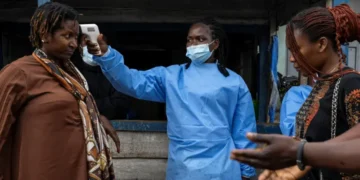 Brasil ativa plano de contingência contra o Ebola, diz Ministério da Saúde