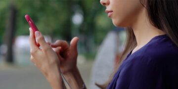 Atendimento em saúde mental para jovens está disponível em plataforma digital