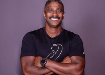 Estudo da USP aponta que vulnerabilidade social impacta diretamente nas práticas esportivas; saiba o que orienta o especialista