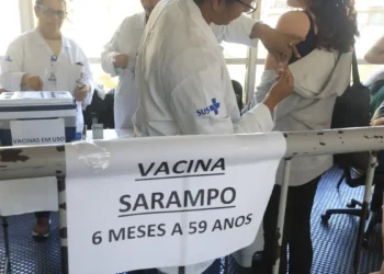 Mais de 795 mil vacinas contra o sarampo foram aplicadas em São Paulo