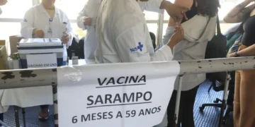 Mais de 795 mil vacinas contra o sarampo foram aplicadas em São Paulo