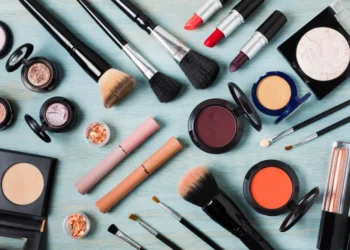 Cosméticos sem registro têm fabricação e venda proibidas pela Anvisa