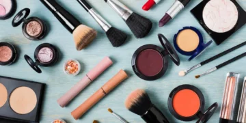 Cosméticos sem registro têm fabricação e venda proibidas pela Anvisa