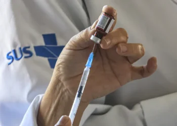 Anvisa amplia indicação de vacina contra meningite 