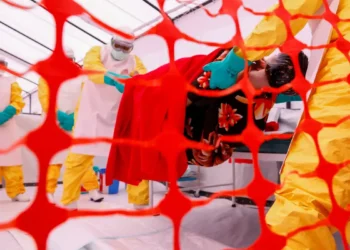 Quênia confirma primeiro caso de ebola; homem morreu após tratamento