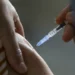 Fiocruz oferece vacinas para crianças e adultos neste sábado