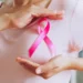 Outubro Rosa alerta para diagnóstico precoce diante de 4,4 mil novos casos de câncer de mama previstos na Bahia
